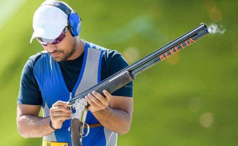 عزمي محيلبة يتصدر التصنيف العالمي للرماية