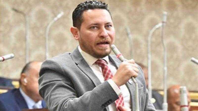 النائب علاء عصام: مبادرة ”كتف في كتف” مؤشر كبير على نجاح العمل الأهلي