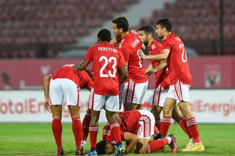 الأهلي يقسو على القطن برباعية ويتمسك بآماله في بلوغ دور الثمانية بدوري أبطال أفريقيا