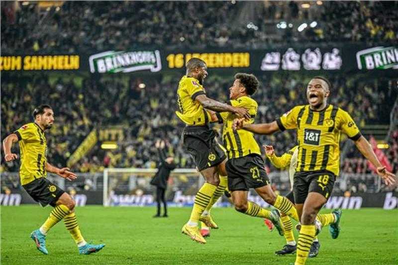 مدافع دورتموند يتوقع رد فعل غاضب من بايرن ميونخ في مباراتهما بالدوري