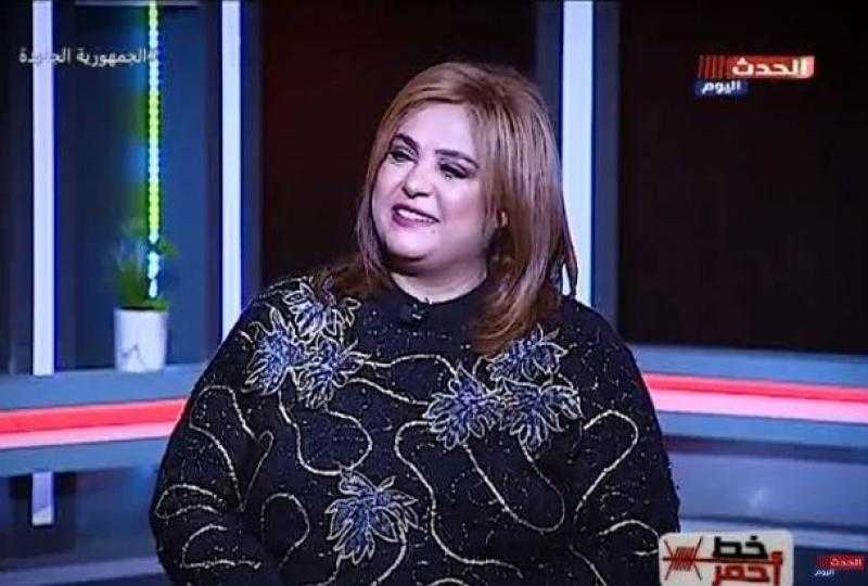 وفاء مكي تسترجع ذكريات طفولتها بصورة شقية: أنا حلوة ودلوعة