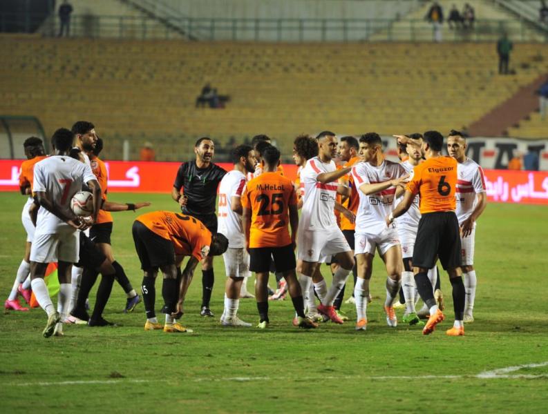 نجم الزمالك السابق يشن هجومًا على اللاعبين بعد الخسارة من البنك الأهلي بثلاثية نظيفة