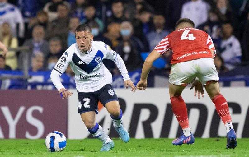 بنفيكا يعرض 8 ملايين يورو لضم معجزة فيليز سارسفيلد