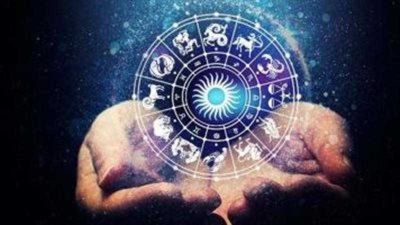 حظك اليوم وتوقعات الأبراج اليوم الأحد 2 أبريل على الصعيد المهنى والعاطفى والصحى