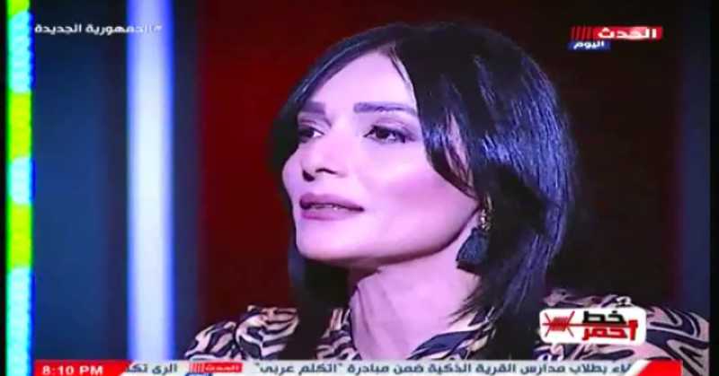 الفنانة إيمان مسعود: علبة كامل روحي وأتمني أكون زيها