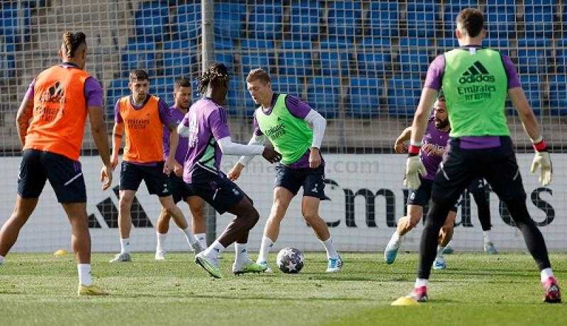 ريال مدريد يبدأ استعداداته لمباراة تشيلسي بدوري أبطال أوروبا