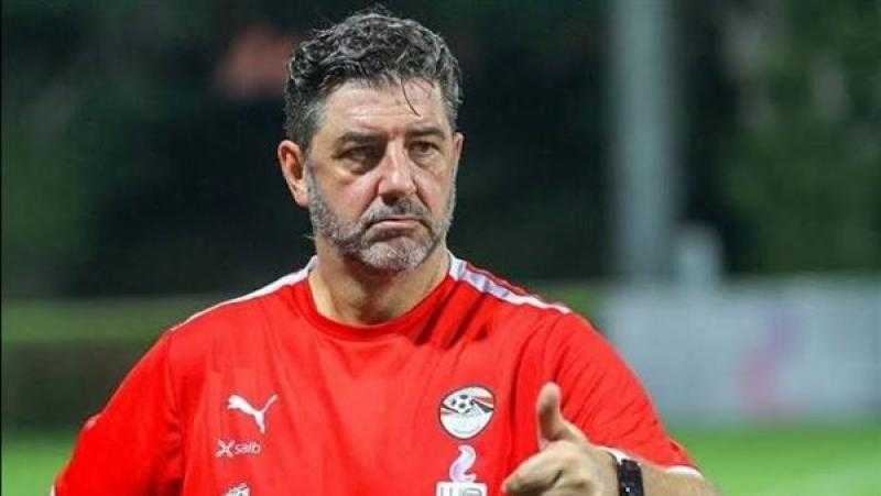 فيتوريا يجهز بديل لودية المكسيك قبل لقاء أوغندا