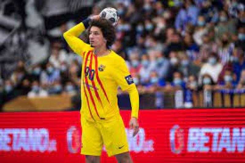 الأهلي يتعاقد مع على الزين لتدعيم فريق اليد قبل بطولتي السوبر الإفريقي وكأس الكؤوس