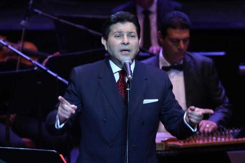 هاني شاكر يستعد لإحياء حفل غنائي بلبنان في هذا الموعد