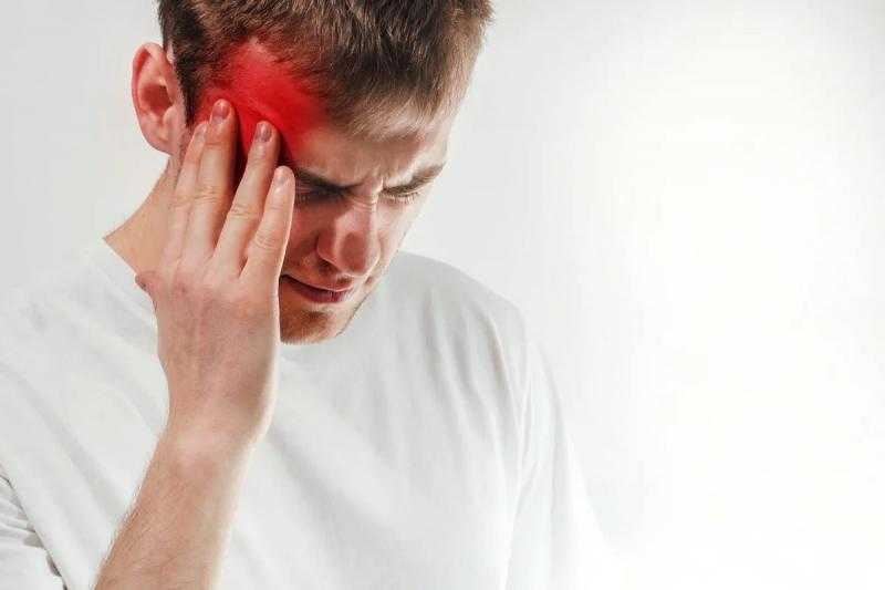 5 أنواع للصداع تستوجب زيارة الطبيب