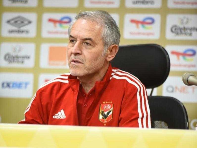 مدرب الأهلي يعقد اجتماعا مع ثنائي الفريق بسبب اللعب الفردي قبل لقاء الترجي