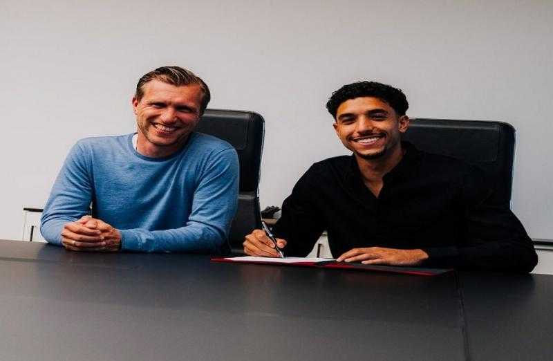 رسمياً.. فرانكفورت يعلن التعاقد مع مرموش