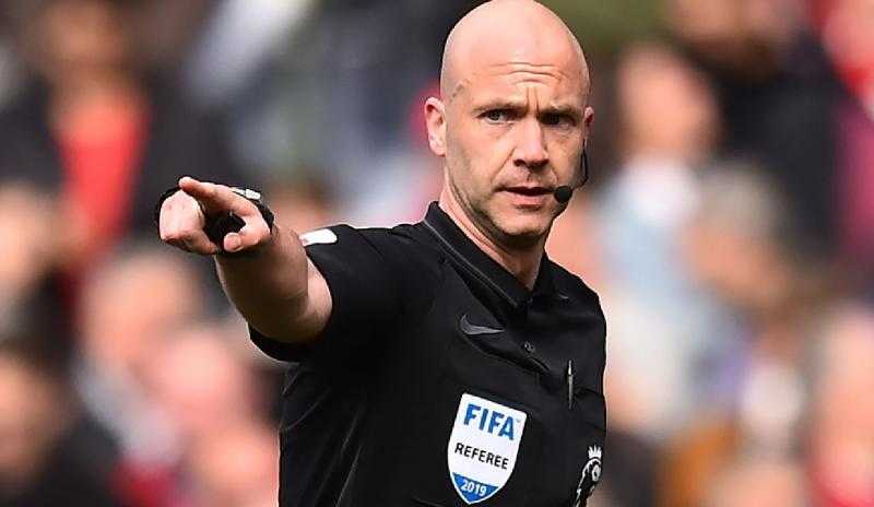 رابطة الدوري الإنجليزي تدين الاعتداء على الحكم أنتوني تايلور بعد نهائي الدوري الأوروبي