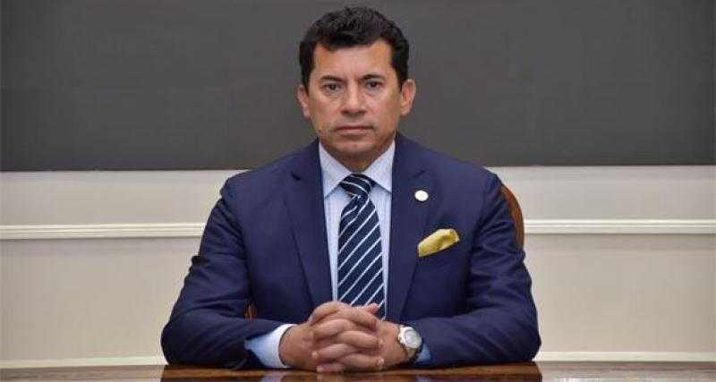 وزير الرياضة: متفائل بفوز الأهلي على الوداد.. وخطة فيتوريا تسير بنجاح