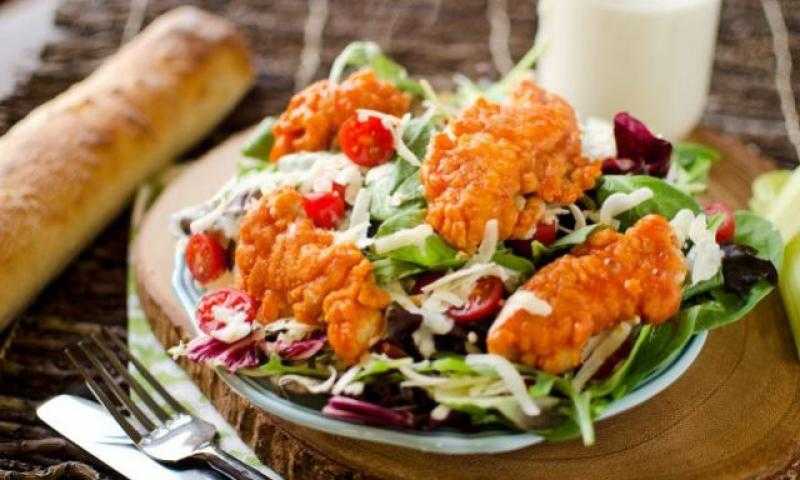 طريقة عمل سلطة الدجاج بصوص البوفالو