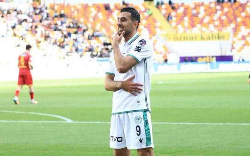 كوكا يرد على انتقادات ميدو