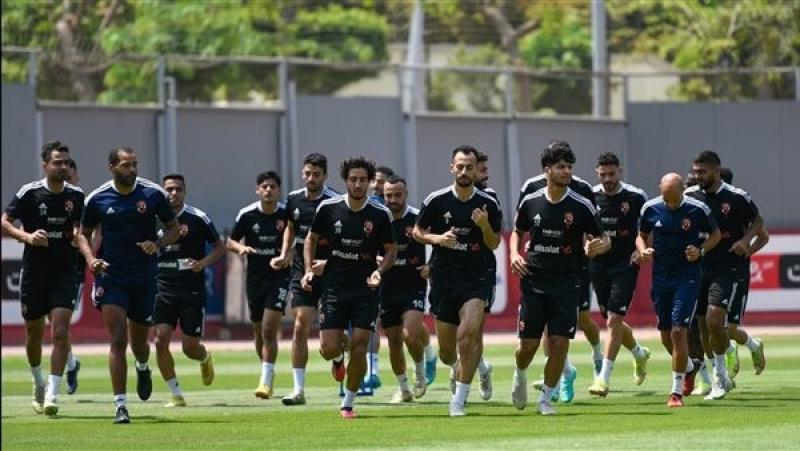 الأهلي يختتم تدريباته استعدادا لمواجهة الحدود في الدوري غدا