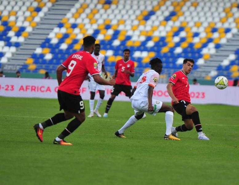 وزير الرياضة يدعم المنتخب الأولمبي قبل مواجهة الجابون في أمم إفريقيا
