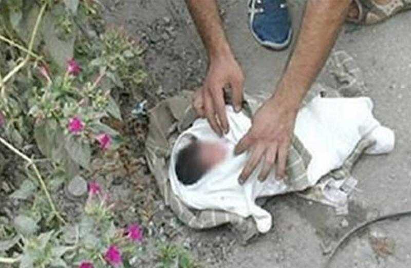 كشف ملابسات العثور على طفلة حديثة الولادة بأحد شوارع الجيزة