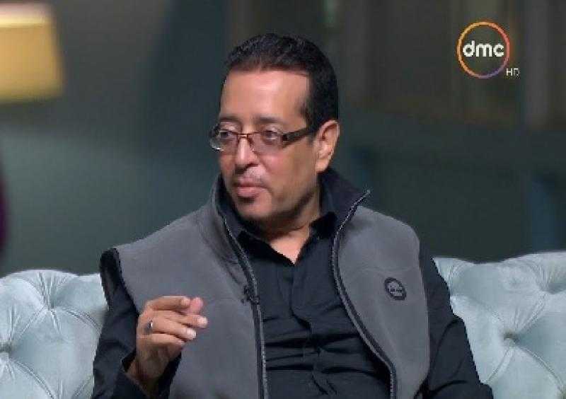 عمرو دياب ينعى الفنان علاء عبد الخالق