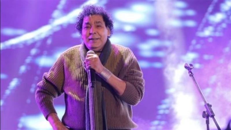 عمرو مصطفى: محمد منير مفكرش في اعتزال الفن وانتظروا أغنية قوية