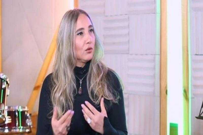 زوجة علي الحجار عن أزمة مشروع ”100 سنة غنا”: ”اتأذى في مشروع عمره ومش هنسيب حقه”