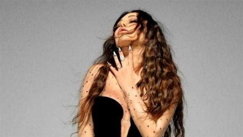 بالأسود.. هيفاء وهبي تتألق في أحدث جلسات التصوير