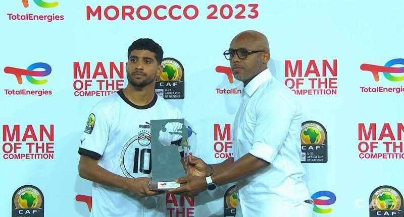 إبراهيم عادل يتوج بجائزة أفضل لاعب في كأس الأمم الإفريقية تحت 23 عاما