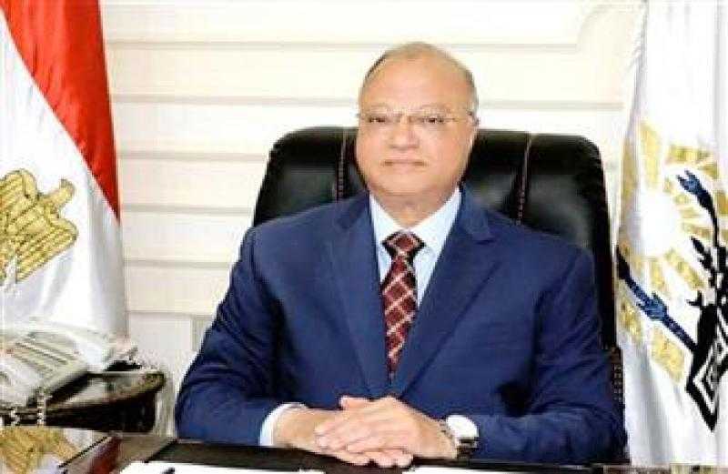 محافظ القاهرة يتفقد أعمال هدم لإنشاء كوبري جديد في مصر القديمة