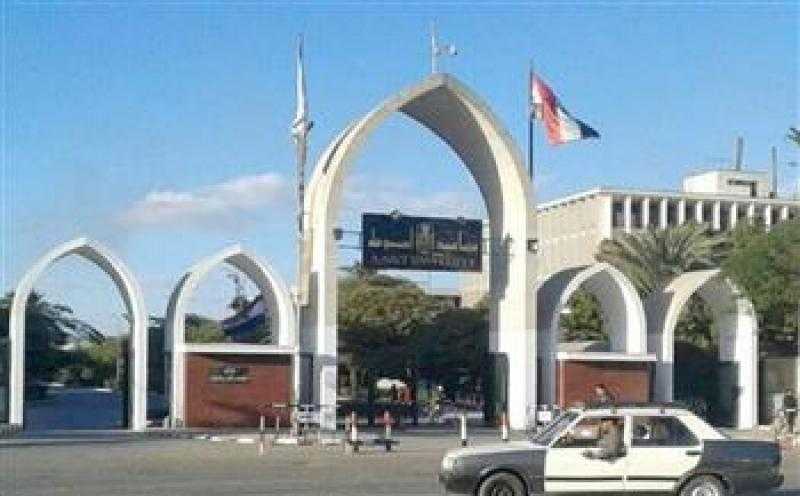 بالأسماء.. تعيين قيادات أكاديمية جديدة في 3 كليات بجامعة أسيوط