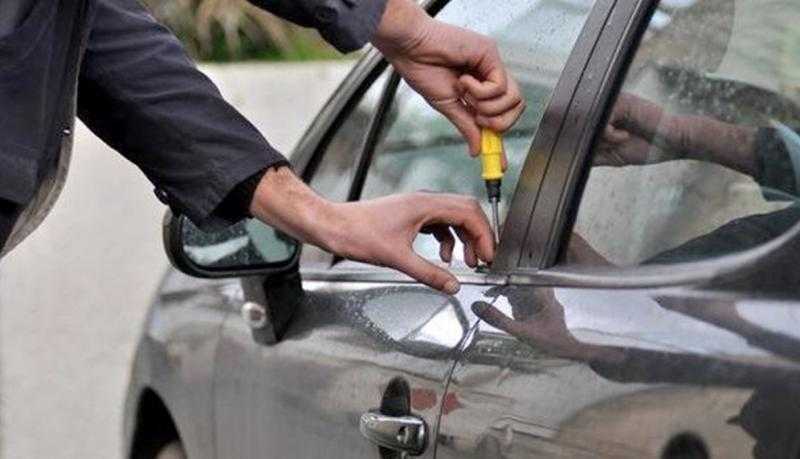 صديقان يتخصصان في سرقة السيارات وبيعها خردة في مصر الجديدة