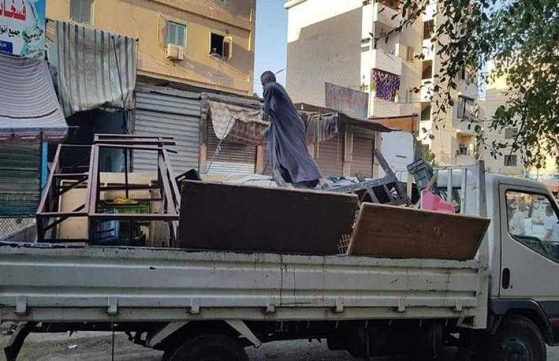 نائب محافظ القاهرة يتفقد أعمال حملة إزالات في مدينة «المحروسة»