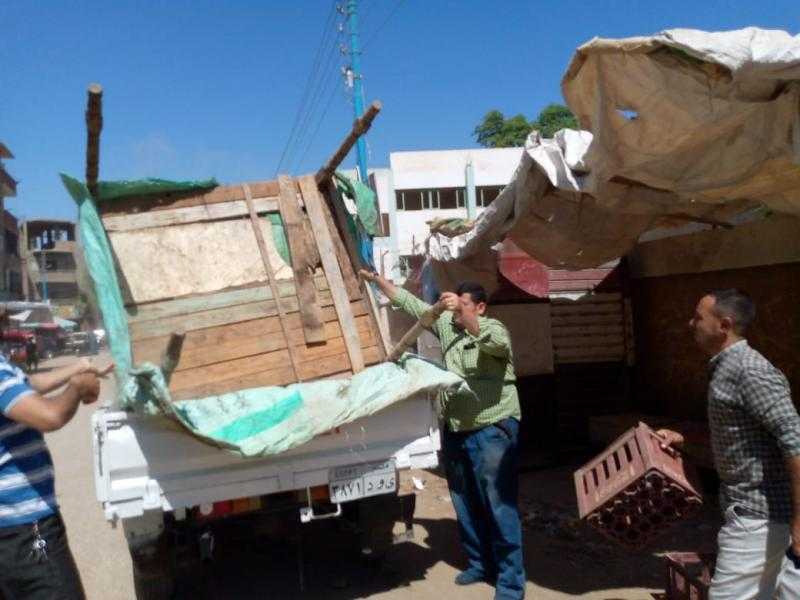 إزالة 178 إشغال طريق في مركز دمنهور بالبحيرة