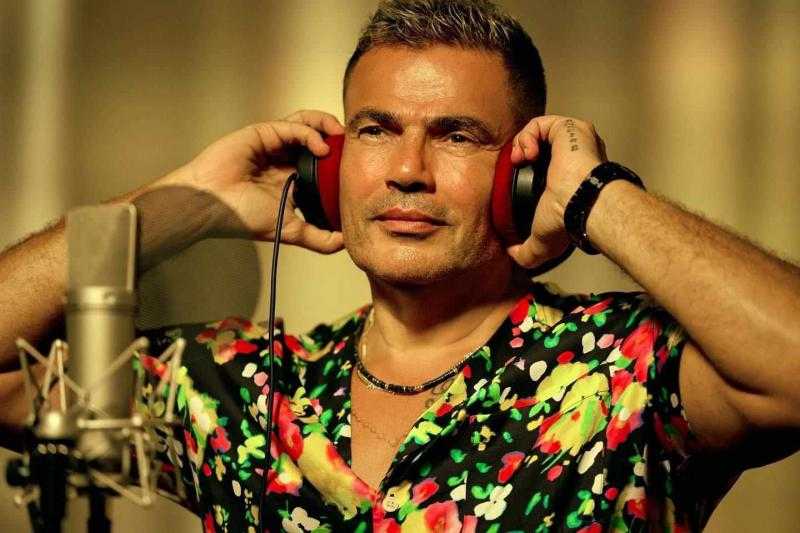 المطرب أبو: «عمرو دياب عبقري وتامر أذكى جيله وحماقي بموت فيه»