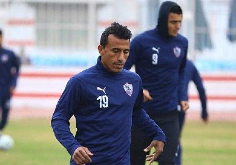 عبد الشافي يؤازر لاعبي الزمالك قبل البطولة العربية