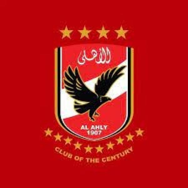 الأهلي يتقدم بالتعازي في وفاة والد نجم الزمالك السابق أشرف قاسم