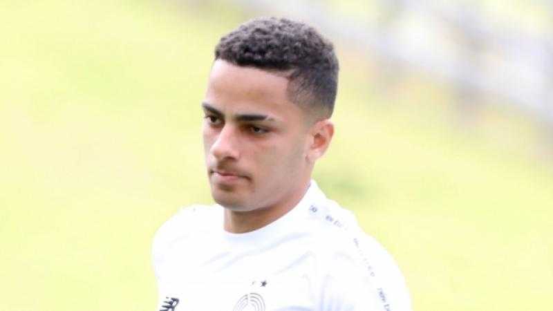 السد القطري يفقد جهود البرازيلي جيوفاني هنريكي لنهاية الموسم