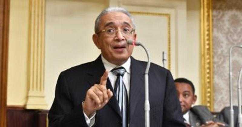 النائب ياسر عمر: مصر بها كميات كبيرة من الدولارات