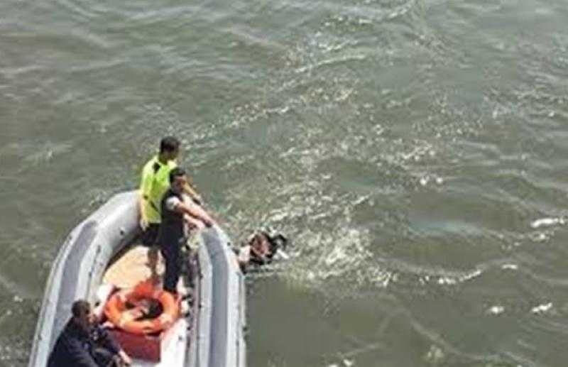 انتشال جثة طفل لقي مصرعه غرقا في مياه ترعة بسوهاج