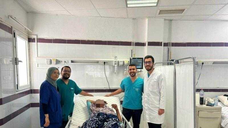 نجاح استئصال ورم في الرئة بالمنظار في مستشفيات قنا الجامعية