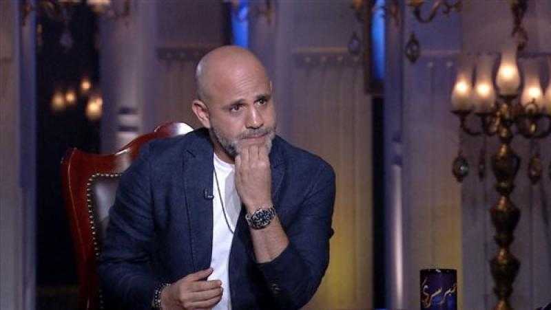 عزيز الشافعي: أشجع منافسي الأهلي في إفريقيا.. ومضايق جدا من إمام عاشور