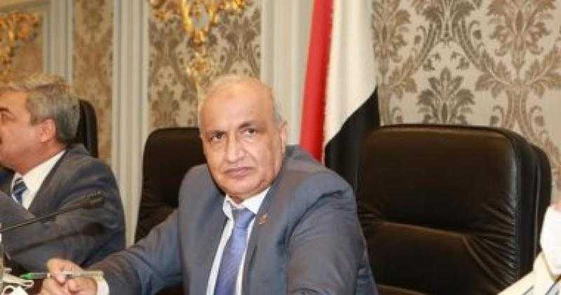رئيس ”التعليم بالنواب” يؤكد أهمية مواصلة تطوير المناهج لبناء شخصية الطلاب وحل مشكلاتهم