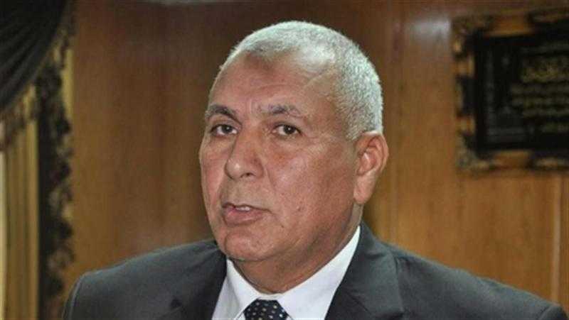 محافظ الوادي الجديد يوجه بالتوسع في مبادرات تخفيض السلع خلال رمضان