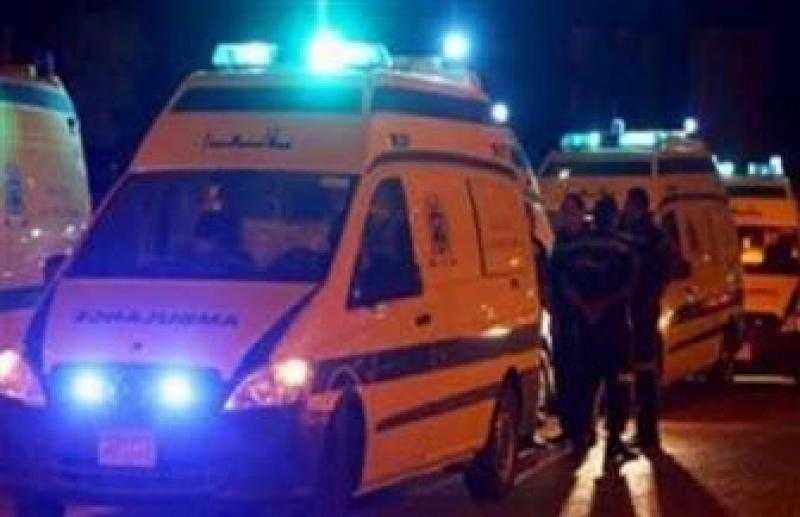 سائق ومسعف يساعدان سيدة على الولادة داخل سيارة إسعاف ببني سويف