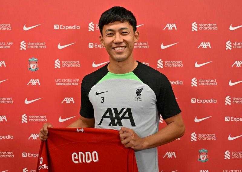 ليفربول يعلن ضم لاعب شتوتجارت واتارا إندو