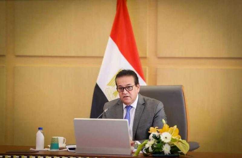 وزير الصحة يبحث مع نظيره الهندي التعاون في مجالات تصنيع الأدوية واللقاحات والسياحة الصحية
