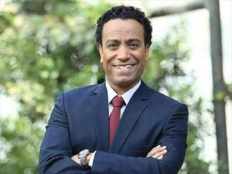 عرض مسرحية ”عامل قلق” على مسرح البالون غدًا.. تفاصيل