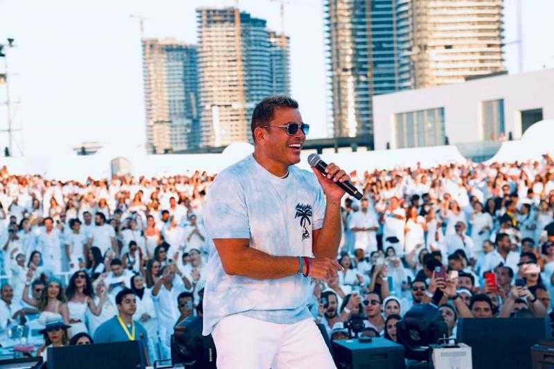 أحمد عصام يكشف كواليس تجهيزات حفل عمرو دياب في لبنان