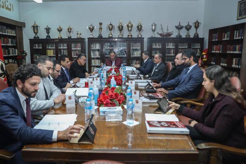 مجلس الأهلي برئاسة محمود الخطيب يعتمد عقد كولر وجهازه الفني اليوم
