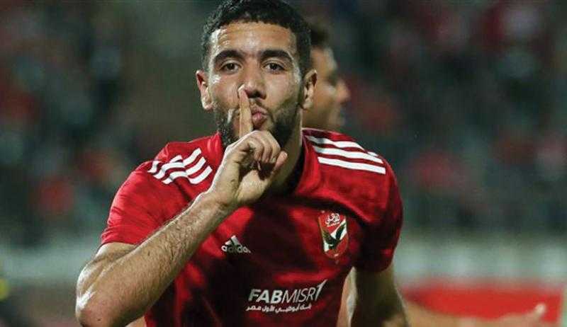 شوبير يعلن إعارة أحمد قندوسي من الأهلي لسيراميكا
